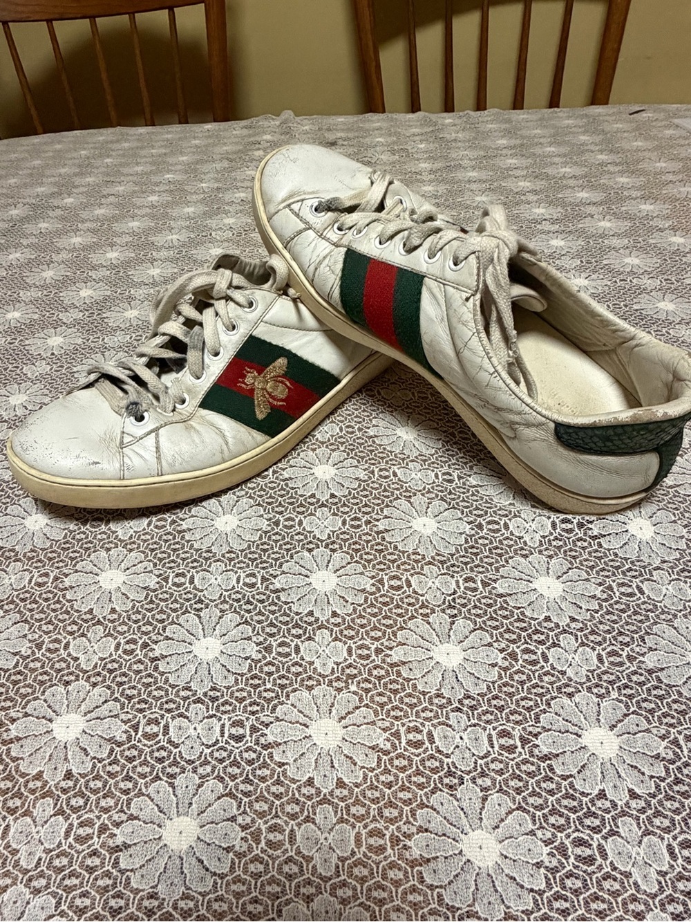 Gucci Ace White Leather Gold Embroidered Bee Sneakers-used.
